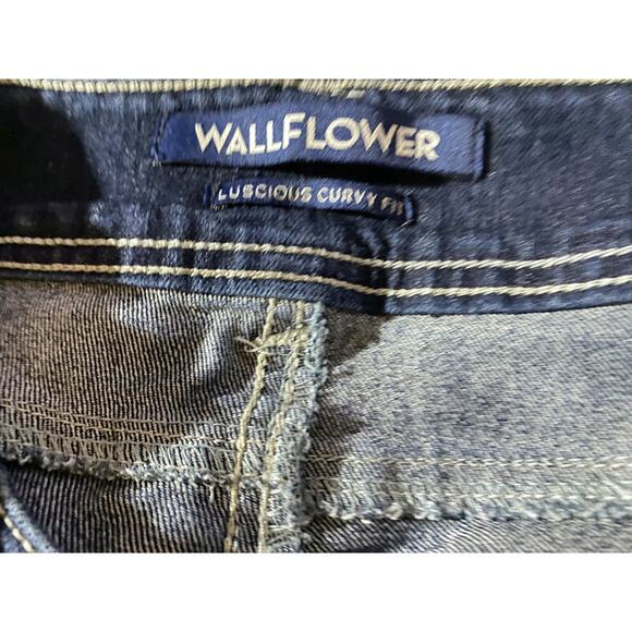 Wall Flower Denim Blue Jeans Girl's Size 3 Bootcut w/Embellished Back Pockets - Picture 7 of 7